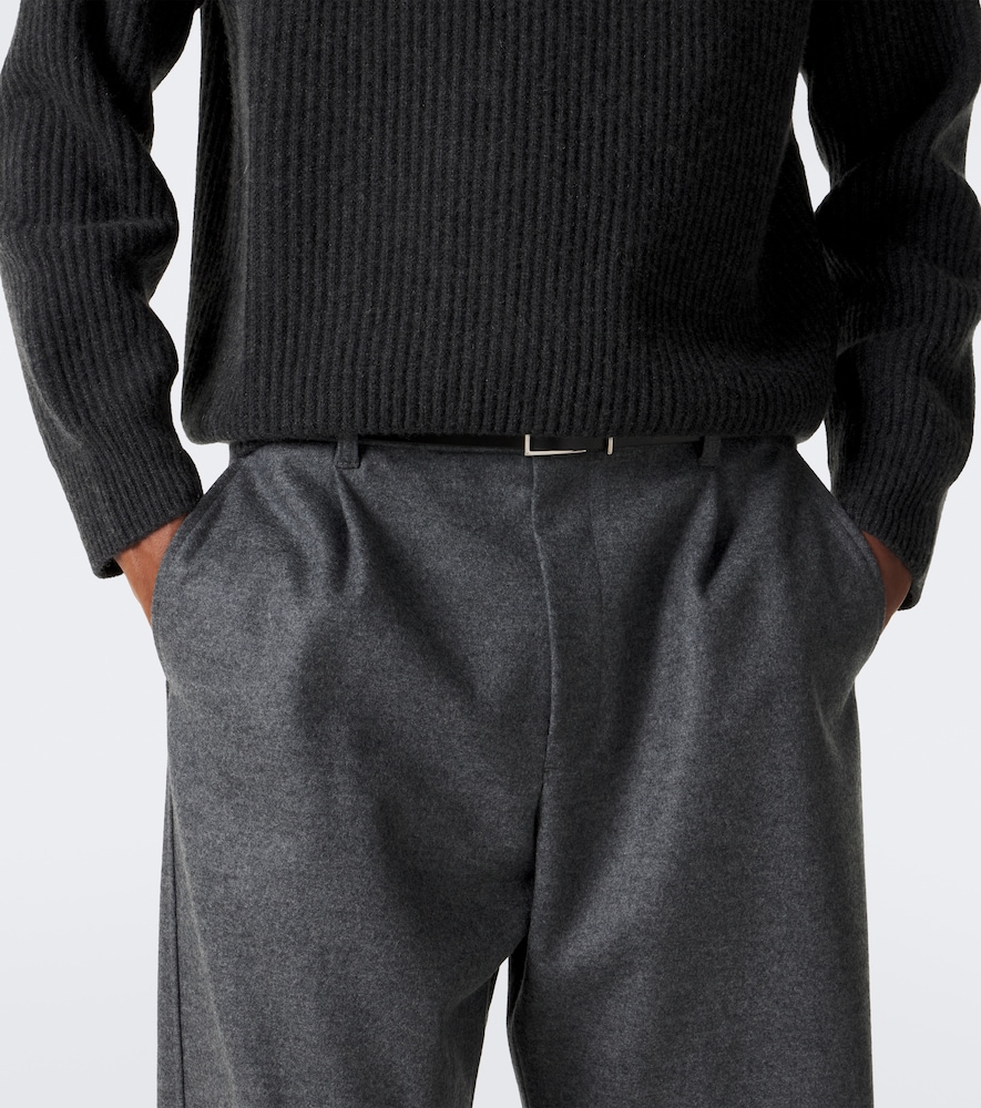 Ribbed-Knit Cashmere Sweater