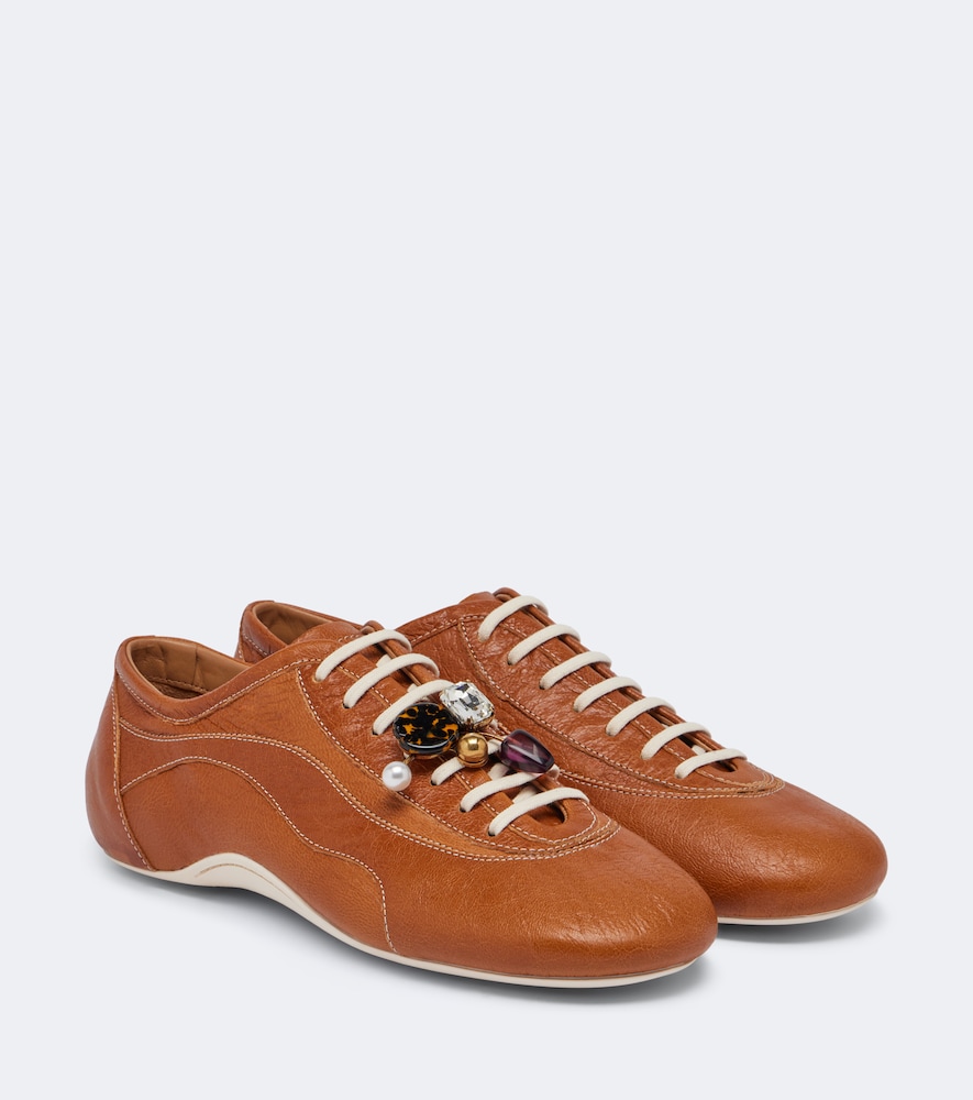 Verzierte Sneakers aus Leder