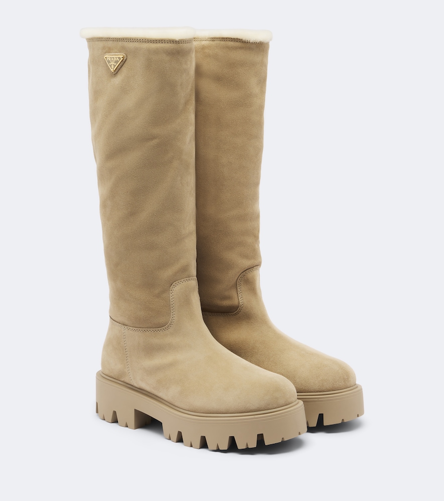 Stiefel aus Veloursleder