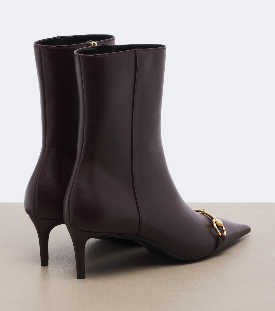 Donna Horsebit Ankle Boots