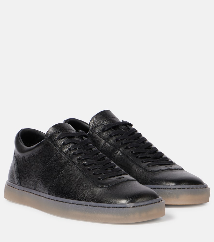 Linoleum leather low-top sneakers