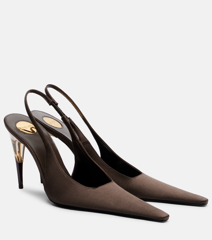 Saint Laurent Escarpins slingback Goya en satin 1800 €
