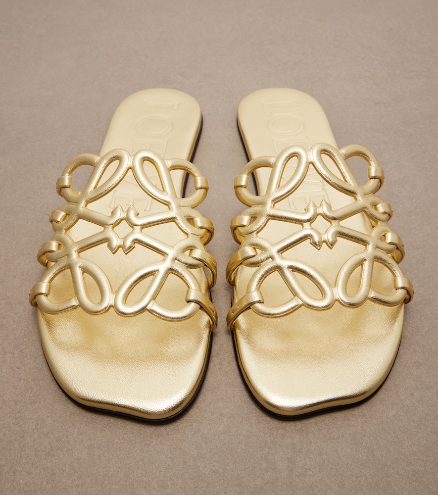  Loewe Loewe Paula's Ibiza Petal Anagram Leather Slides 