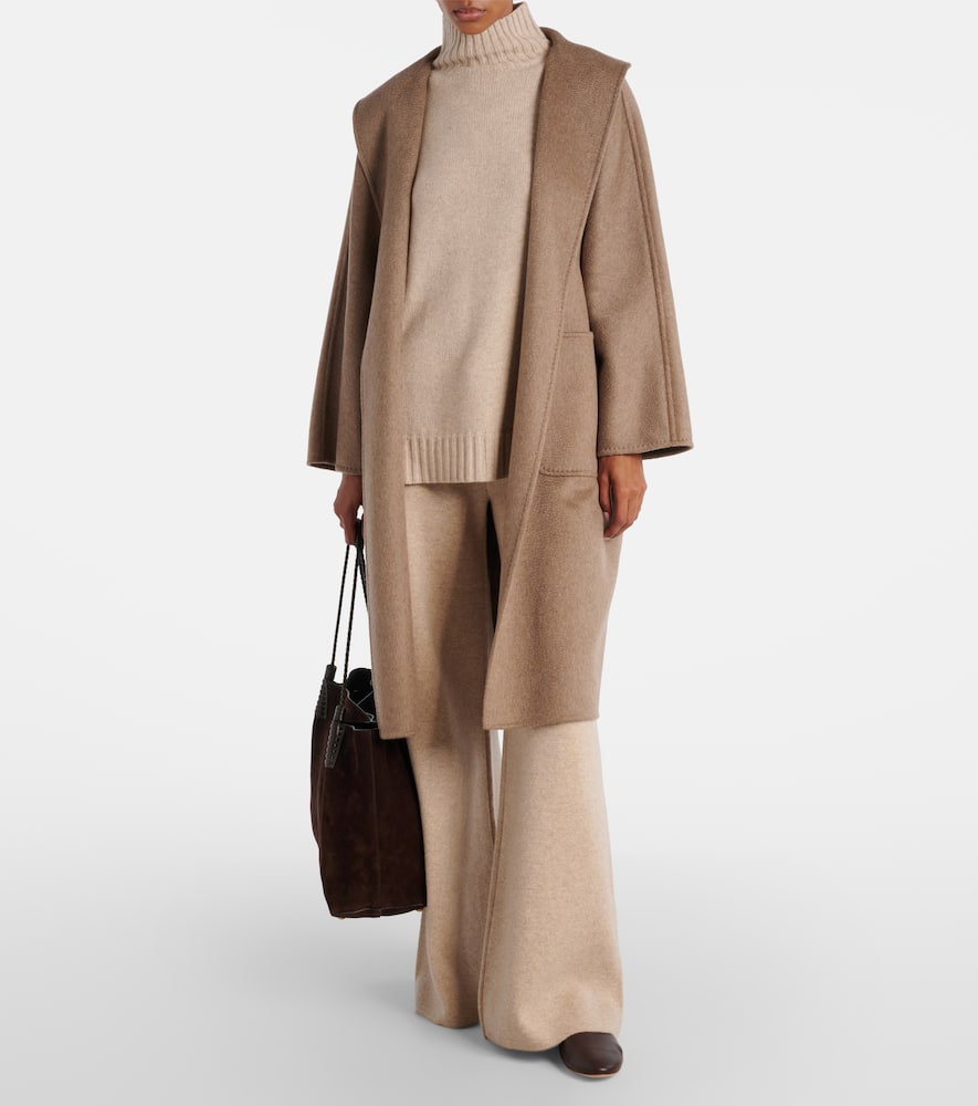 Max Mara Aceti Cashmere Turtleneck Sweater In White