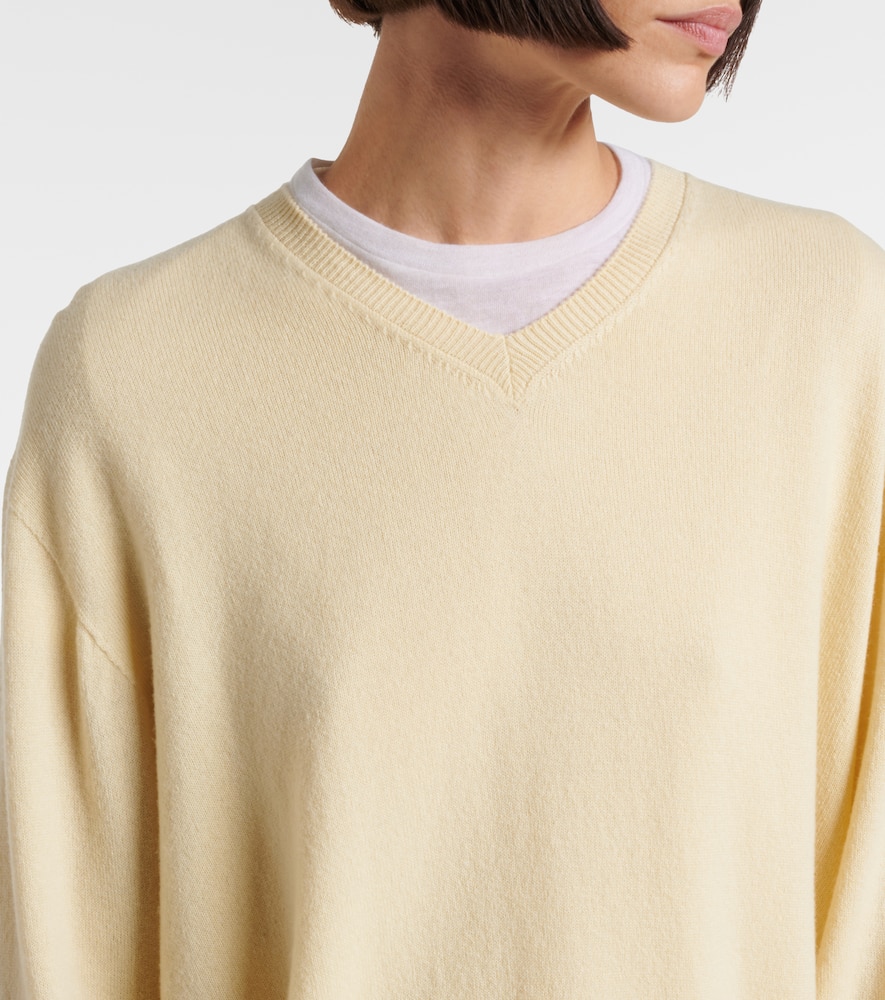 The Row Migeia Cashmere Sweater In White