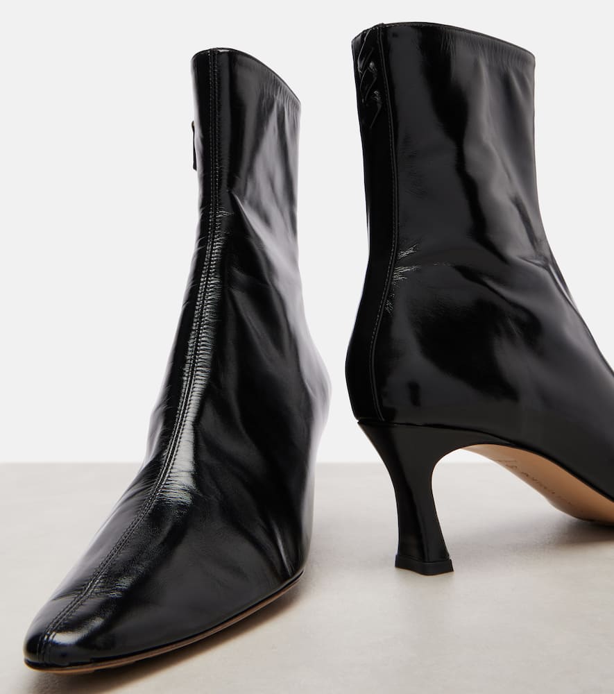 Bottega Veneta Sofia Glossed-leather Ankle Boots In Black