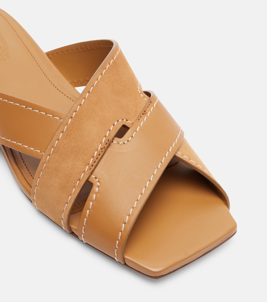  Tod's Tod's Leather Slides 