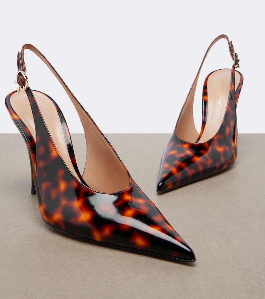 Sofia Slingback