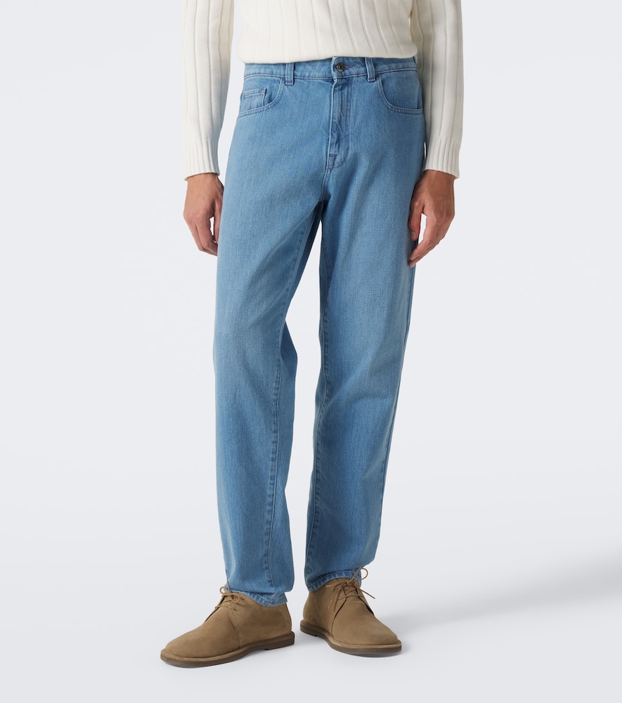 Straight Jeans