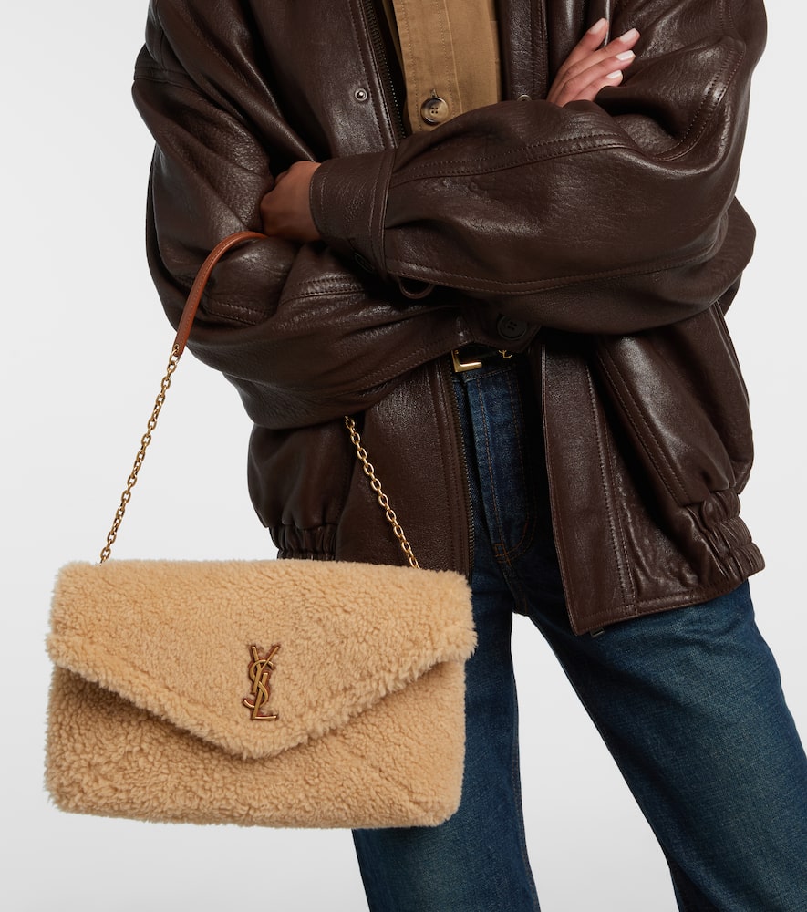 Saint Laurent Cassandre Envelope Shearling Shoulder Bag In Sand