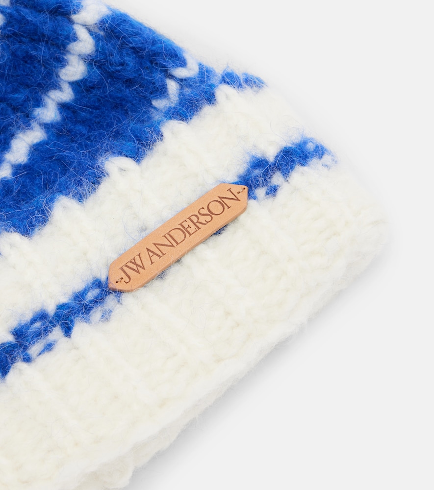  Jw Anderson Jw Anderson Striped Alpaca-blend Beanie 