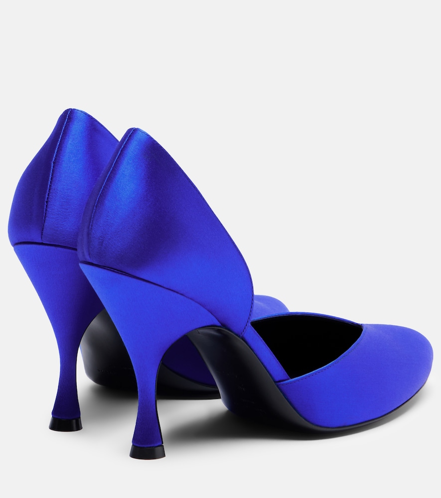  Herbert Levine Herbert Levine Not Half Bad 95 Satin Pumps 