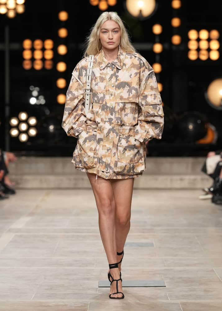 Isabel Marant Elize Camouflage-print Cotton-twill Jacket In Camel