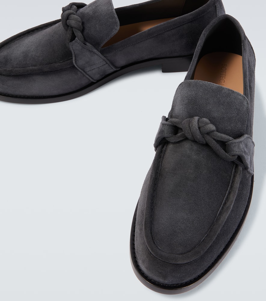 Bottega Veneta Astaire Knot Suede Loafers In Blue