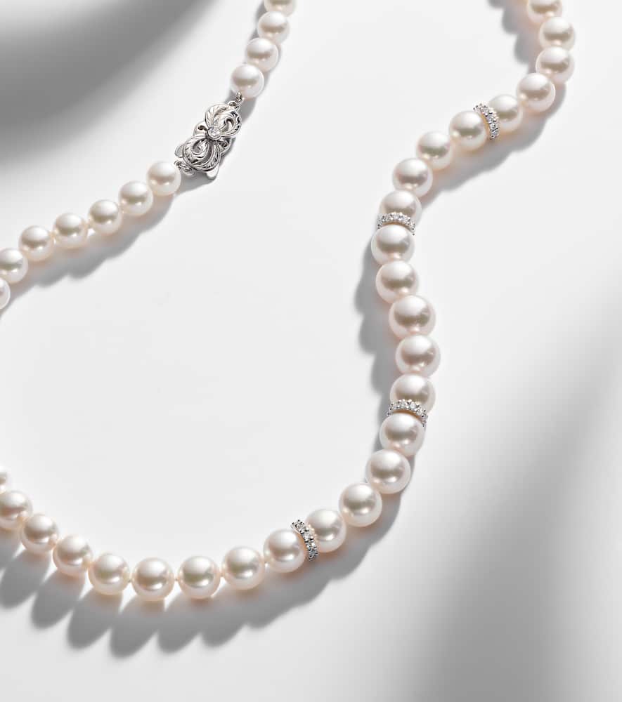 Mikimoto 18kt White Gold Necklace With Pearls And Diamonds In Silver