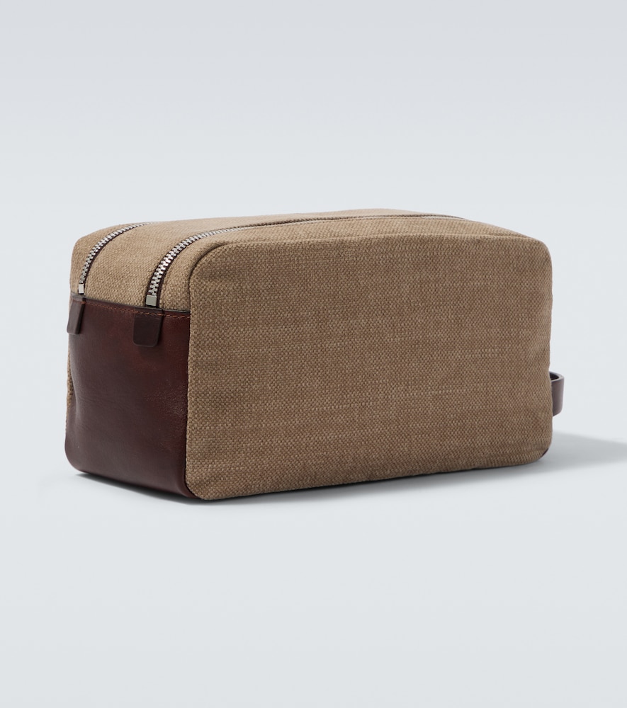  Brunello Cucinelli Brunello Cucinelli Leather-trimmed Toiletry Bag 