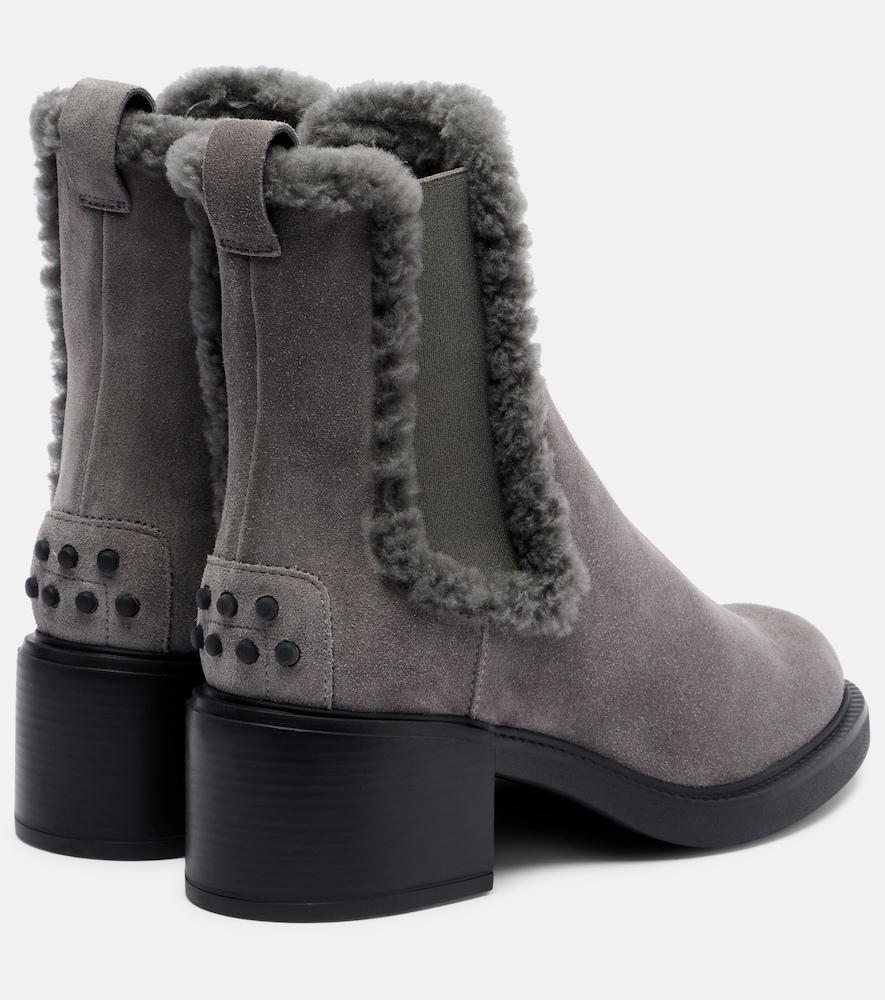  Tod's Tod's 60 Shearling-trimmed Suede Ankle Boots 