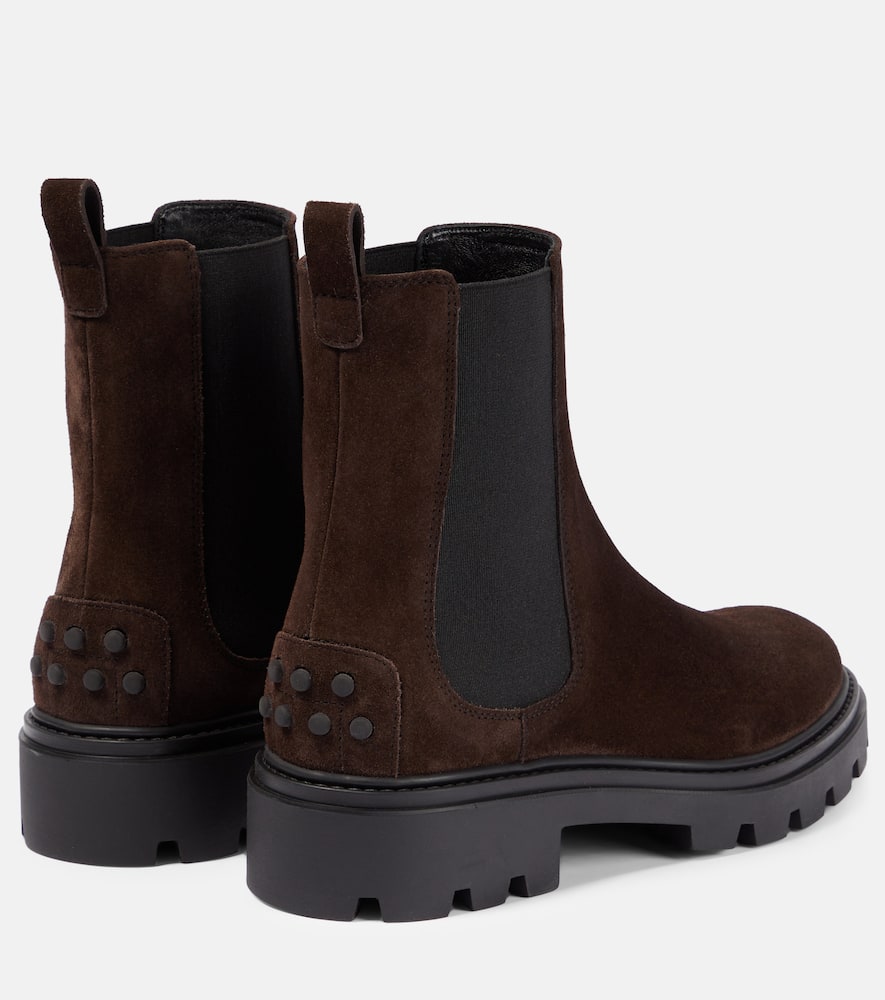 Tod's Suede Chelsea Boots In Brown