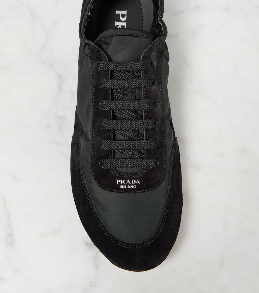 Prada Collapse Sneaker Aus Re-nylon Und Wildleder In Black