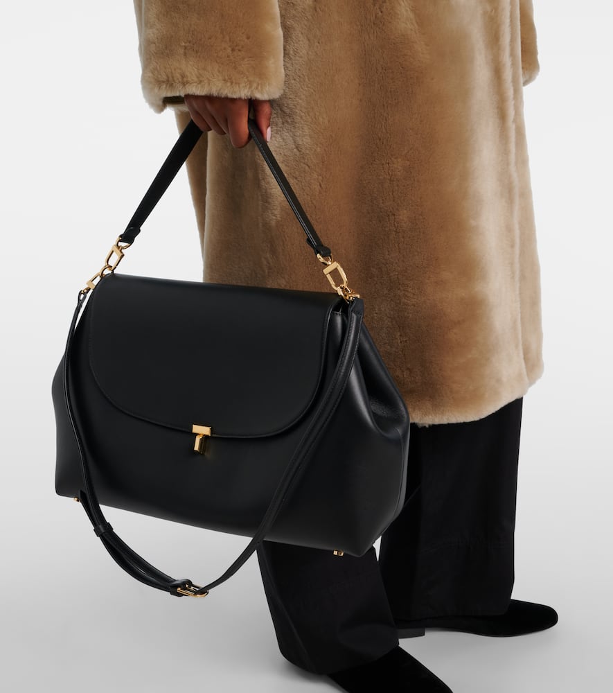 Totême T-lock Medium Leather Tote Bag In Black