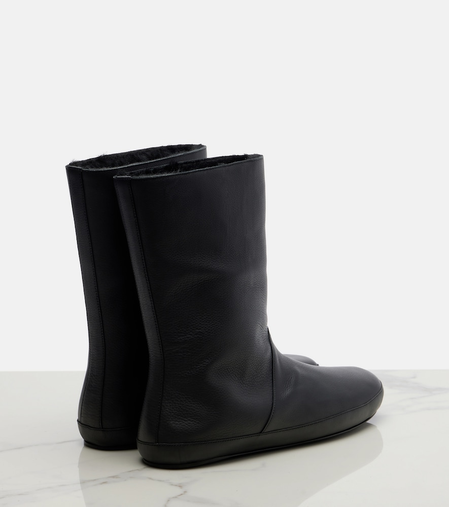  The Row The Row Toni Shearling-lined Leather Ankle Boots 