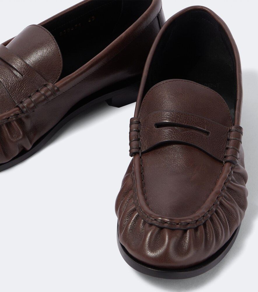  Saint Laurent Saint Laurent Loafers Le loafer Supple Aus Leder 