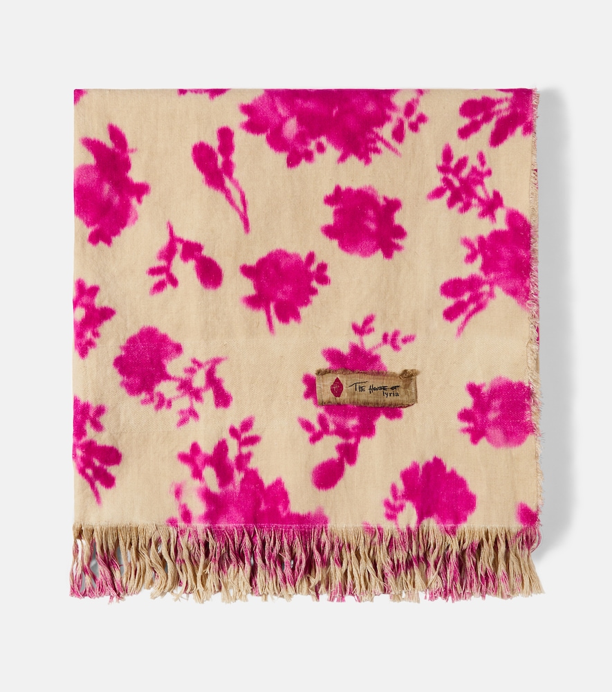 The House Of Lyria Sharpei Floral Cotton And Linen Blanket In Sand