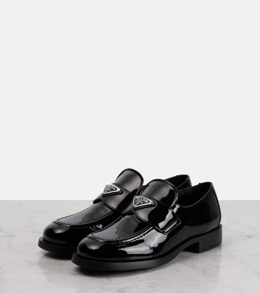 Prada Logo Patent Leather Loafers In Nero