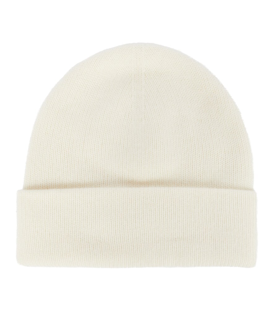 Khaite Sochi Cashmere Beanie In Cream 