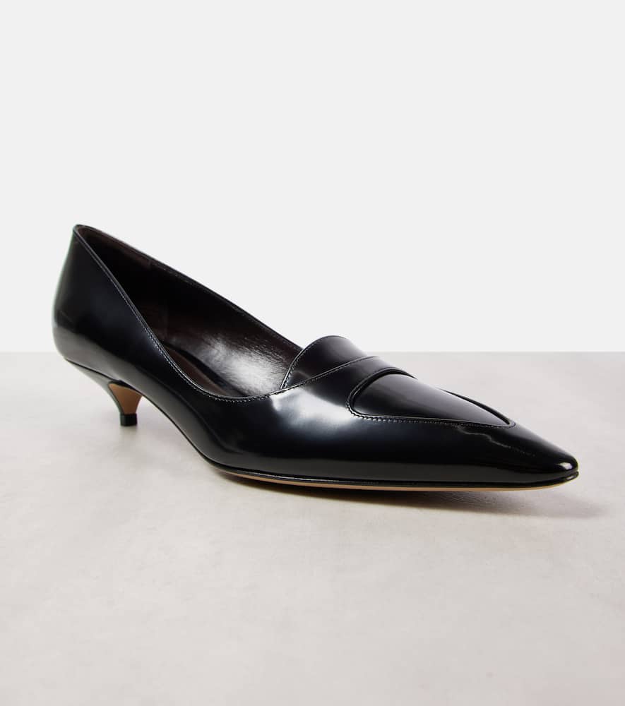 The Row Viv Leather Loafer Pumps In Black