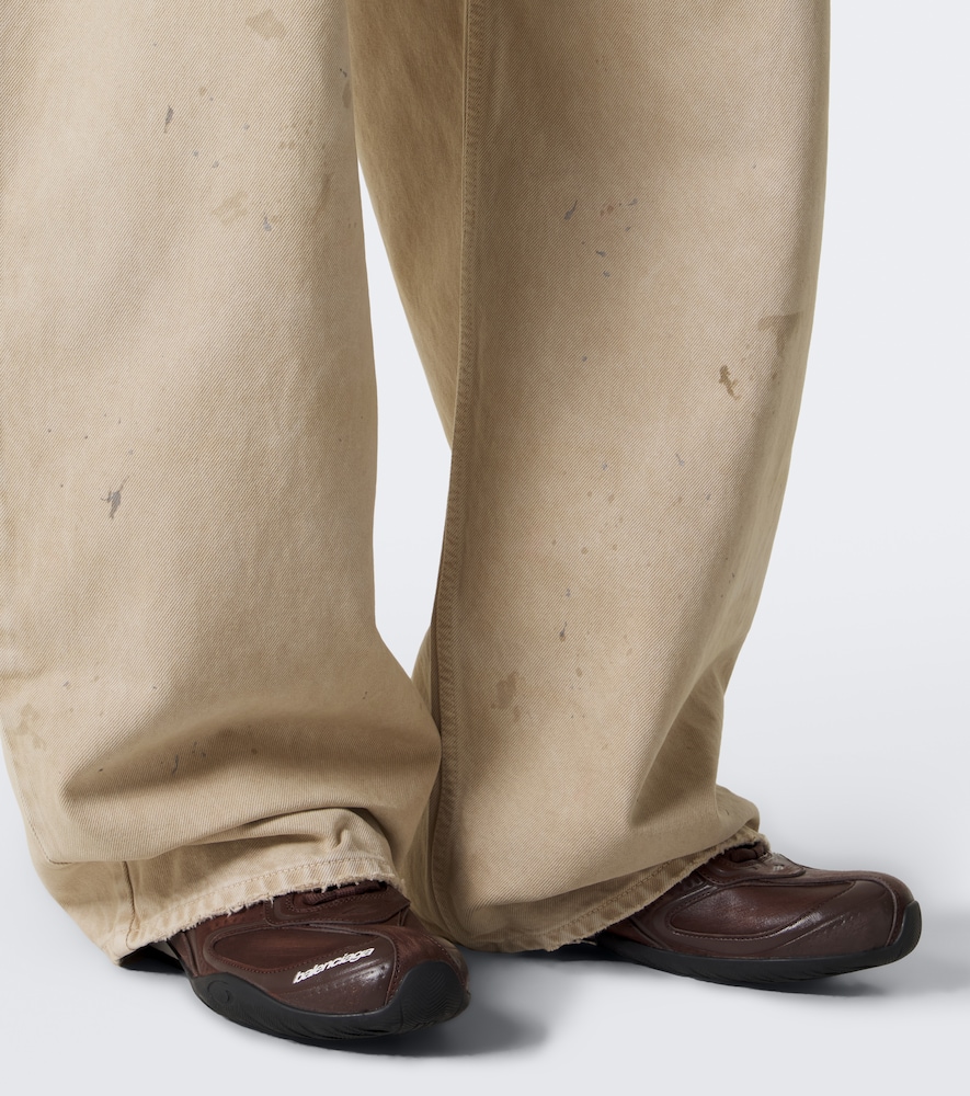 Distressed Wide-Leg Jeans