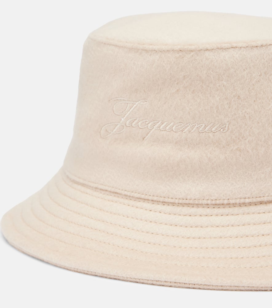 Jacquemus Bob Wool Bucket Hat In Sand