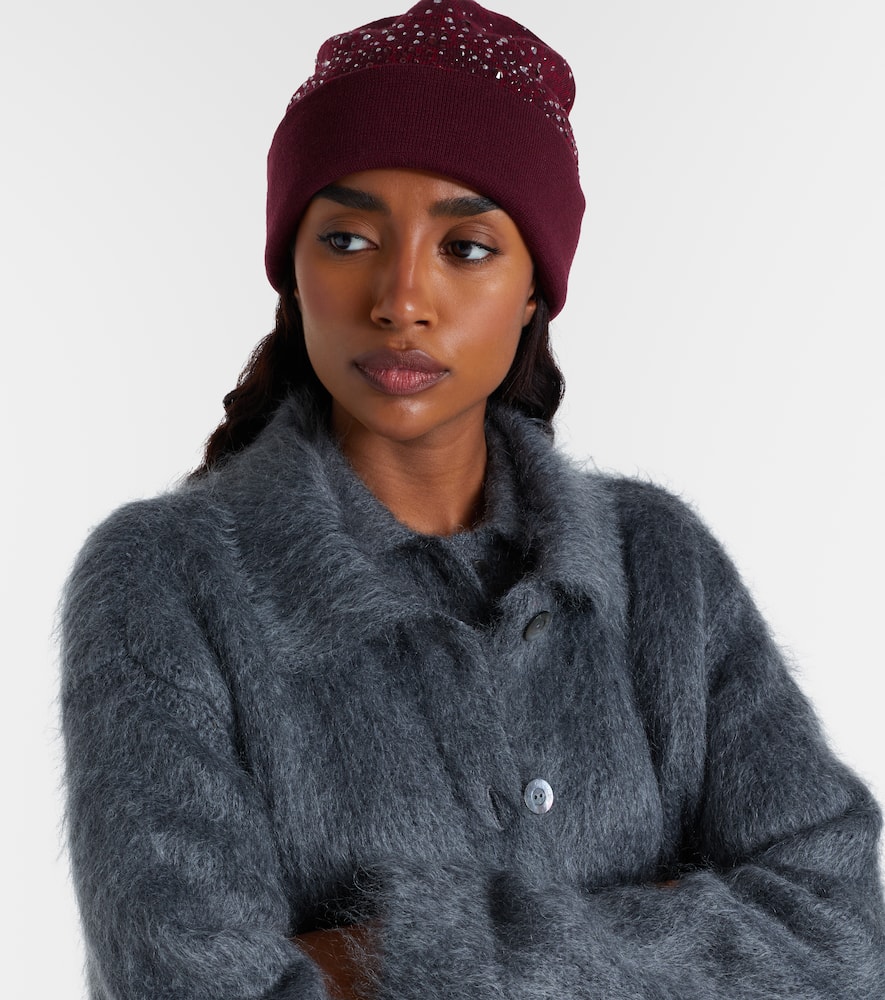 Gucci Gg Crystal-embellished Wool Beanie In Burgundy