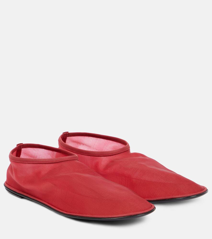 The Row Ballerinas Sock Aus Mesh In Scarlet