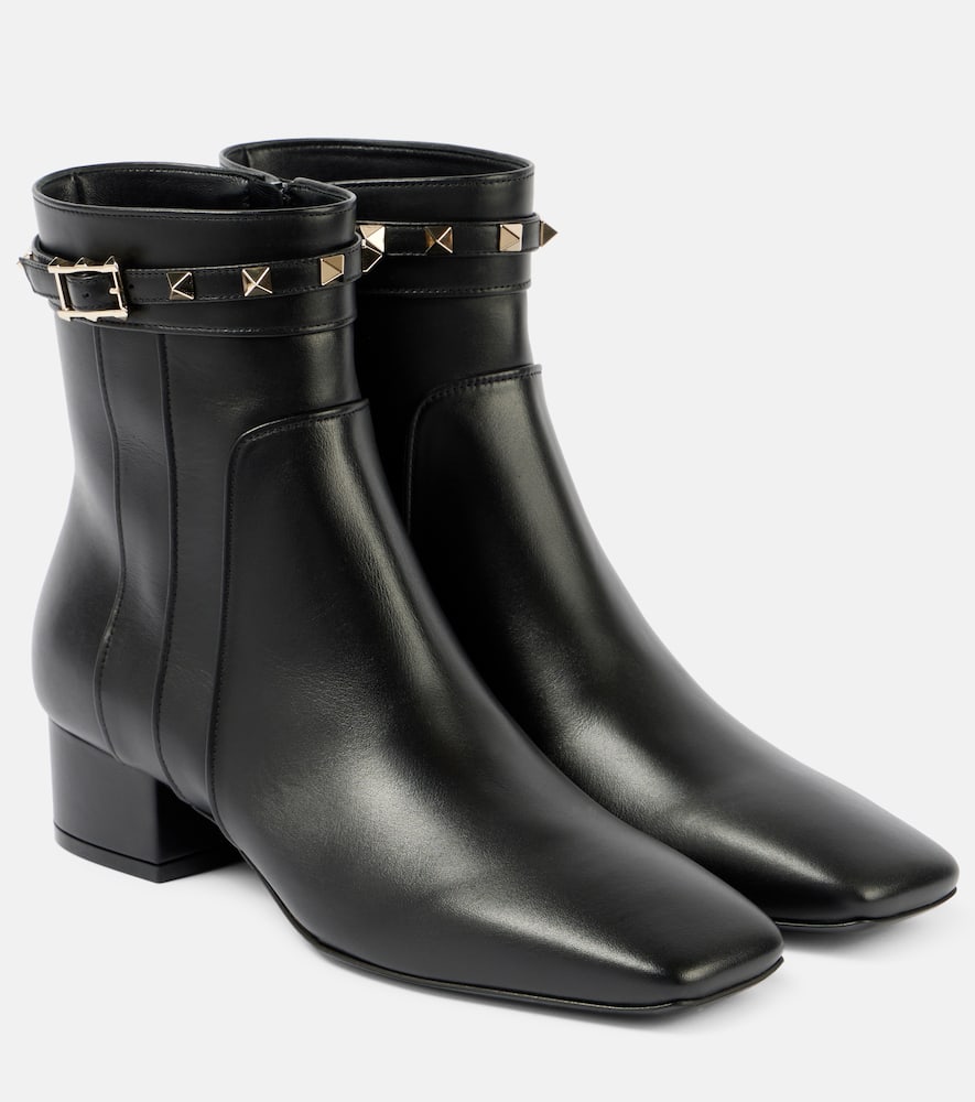 Rockstud 40 leather ankle boots