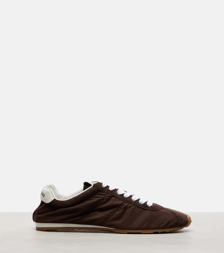  Miu Miu Miu Miu Sneakers Plume Mit Veloursleder 
