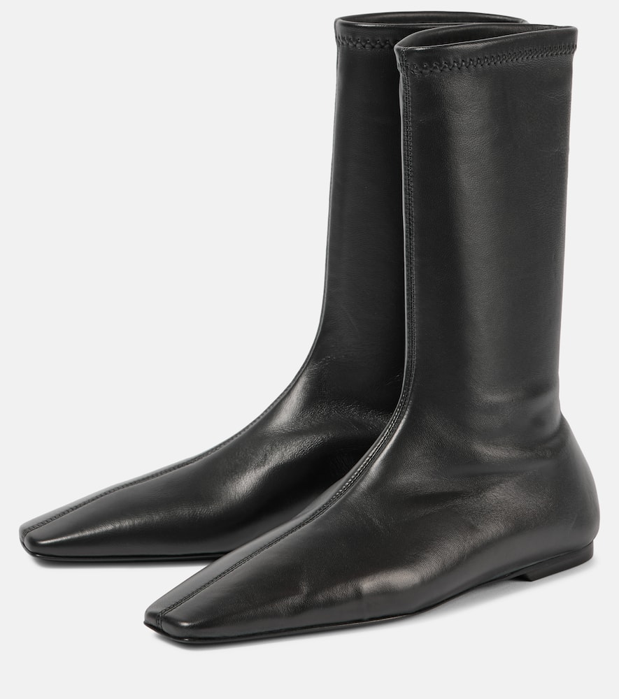 Totême The Sock Boot Black In Black 001