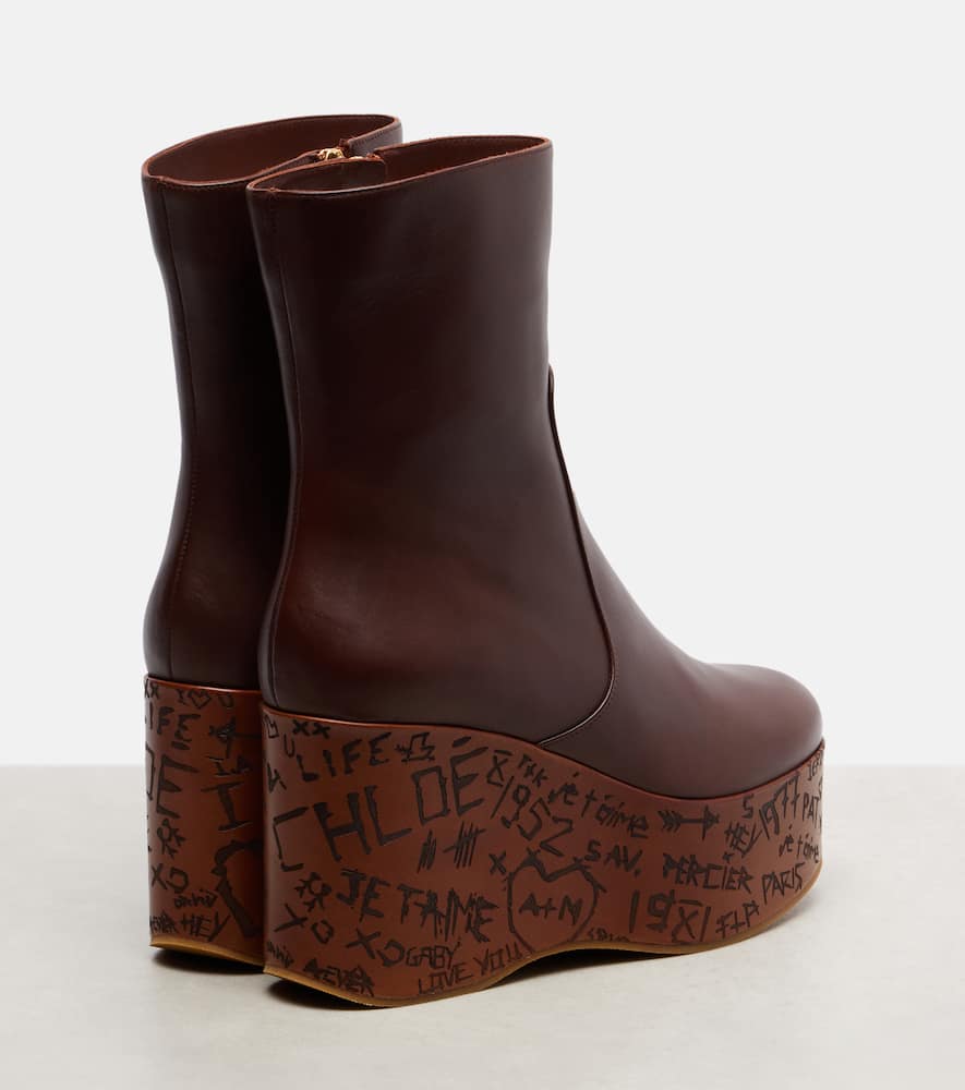Chloé Maxime Leather Ankle Boots In Brown