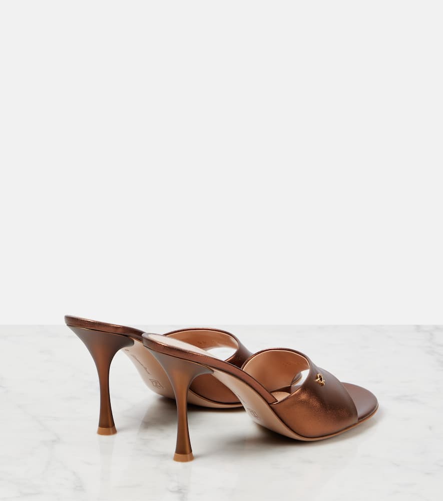 Gianvito Rossi Leather Mules In Brown