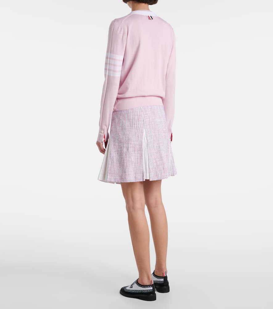 Thom Browne V-neck 4-bar Fine Merino Wool Cardigan In Pink