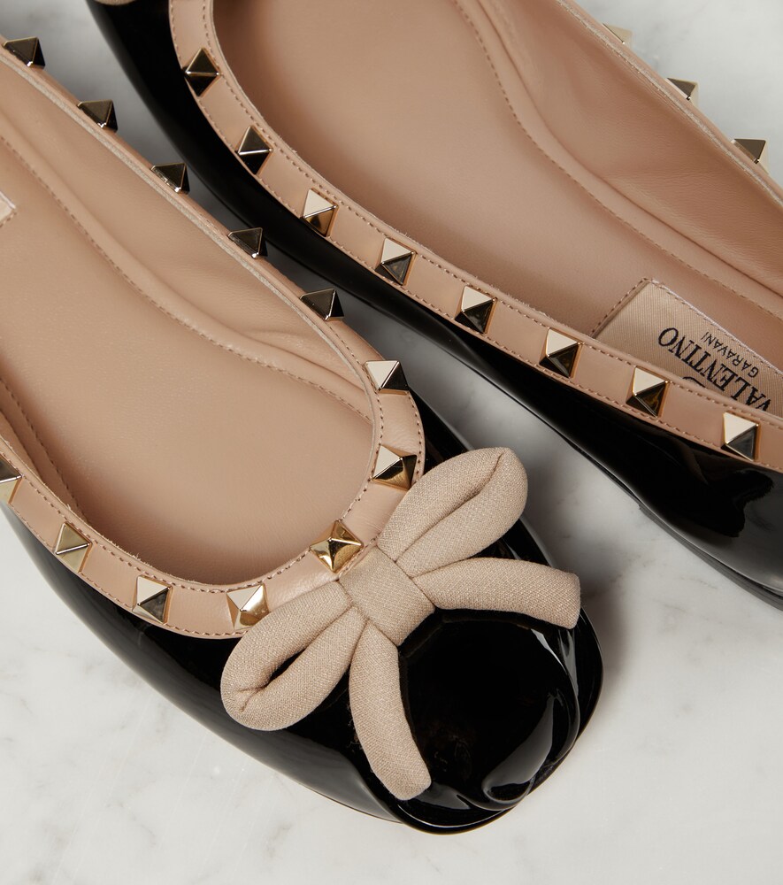  Valentino Garavani Valentino Garavani Rockstud Patent Leather Ballet Flats 