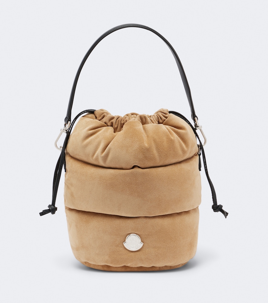 Moncler Sac seau Caradoc Small en daim 1100 €