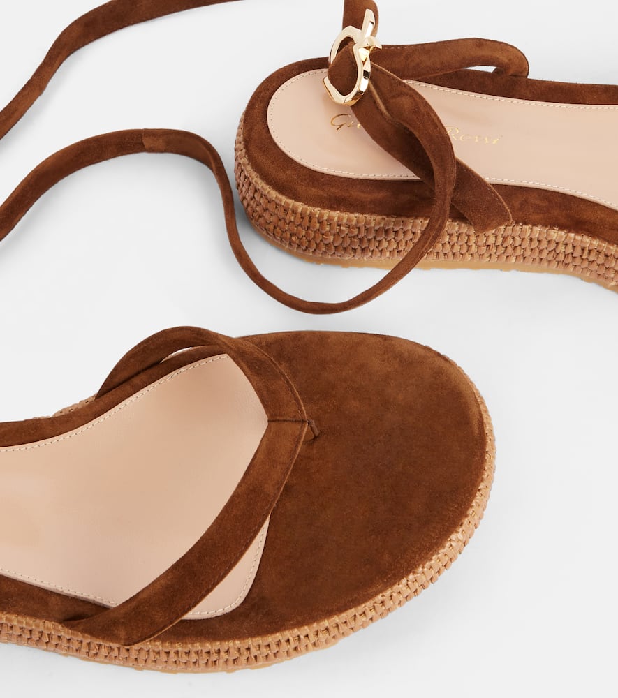 Gianvito Rossi Espa Suede Platform Thong Sandals In Beige