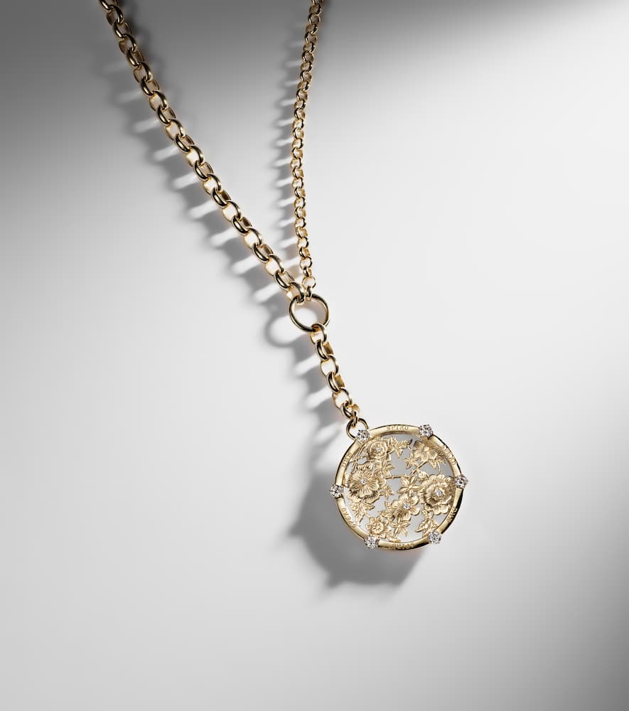 Foundrae 18kt Gold Pendant Necklace With Diamonds In Gold