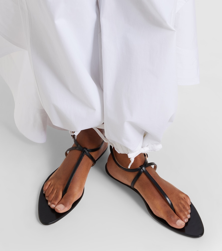 Mono Strap Leather Thong Sandals