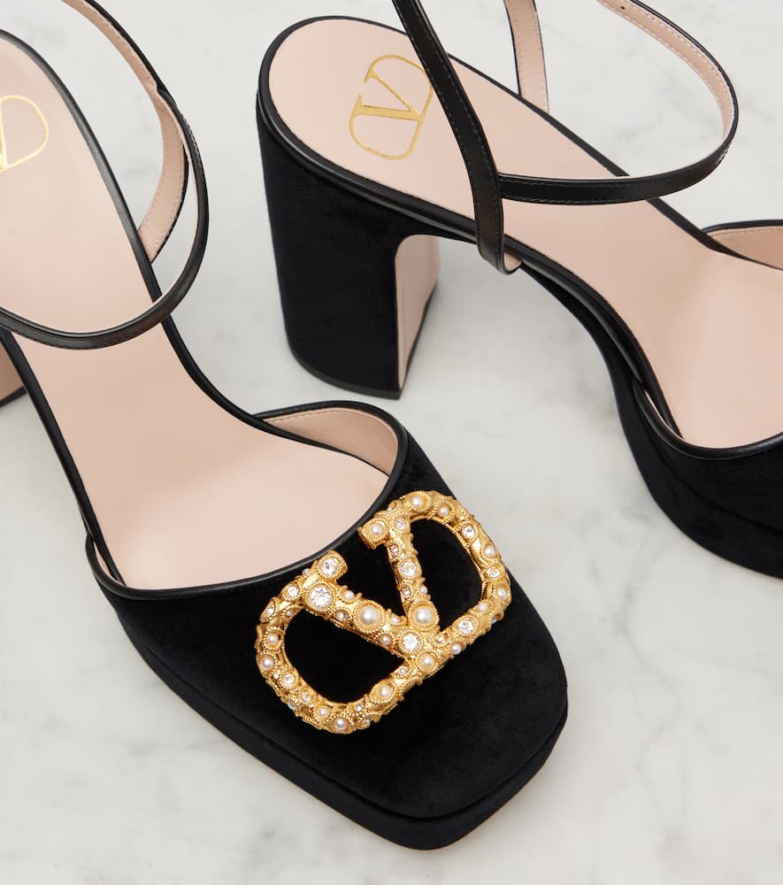 Valentino Vlogo 105 Embellished Leather-trimmed Velvet Platform Pumps In Black