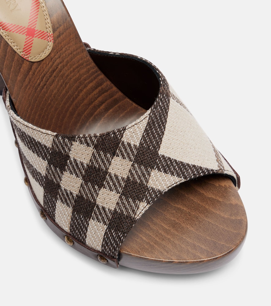  Burberry Burberry Burberry Check Sandals 