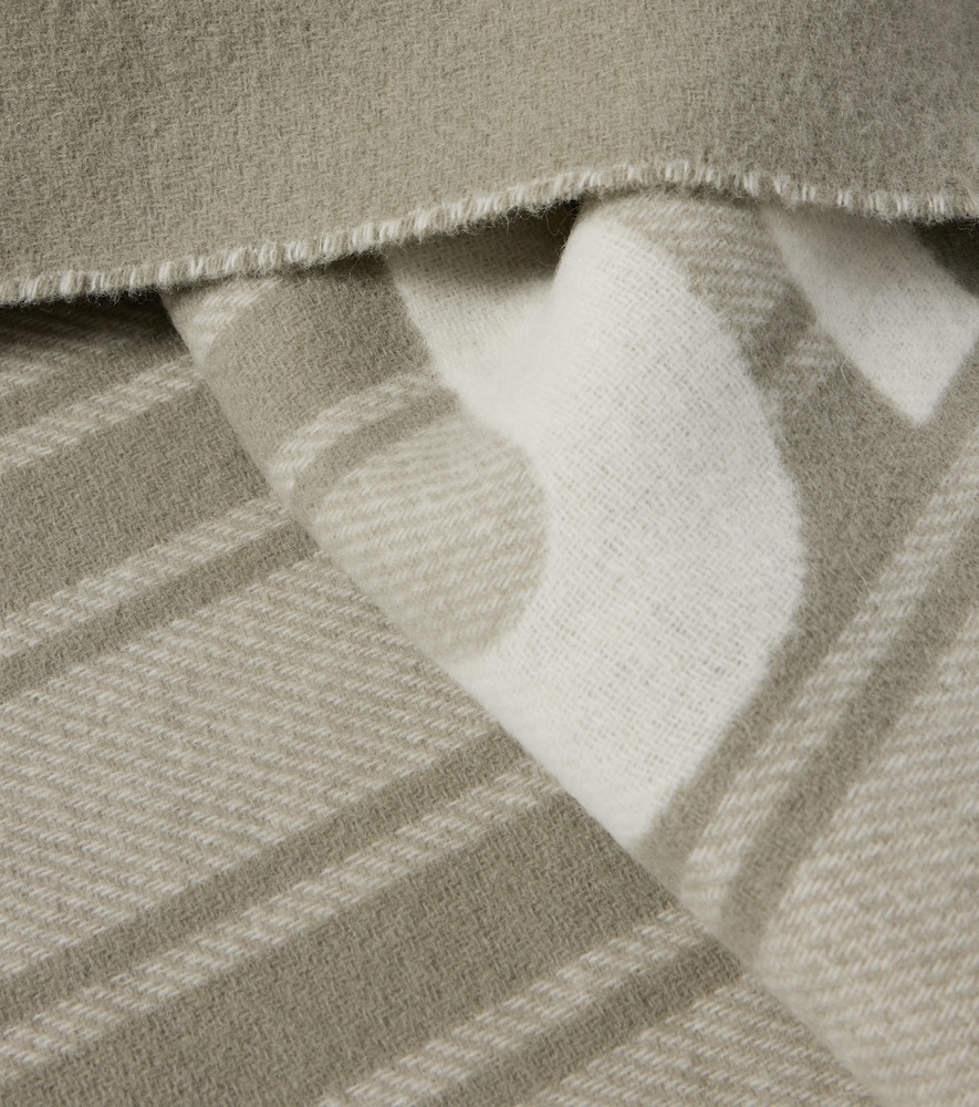  Jacquemus Jacquemus Logo Fringed Virgin Wool Scarf 