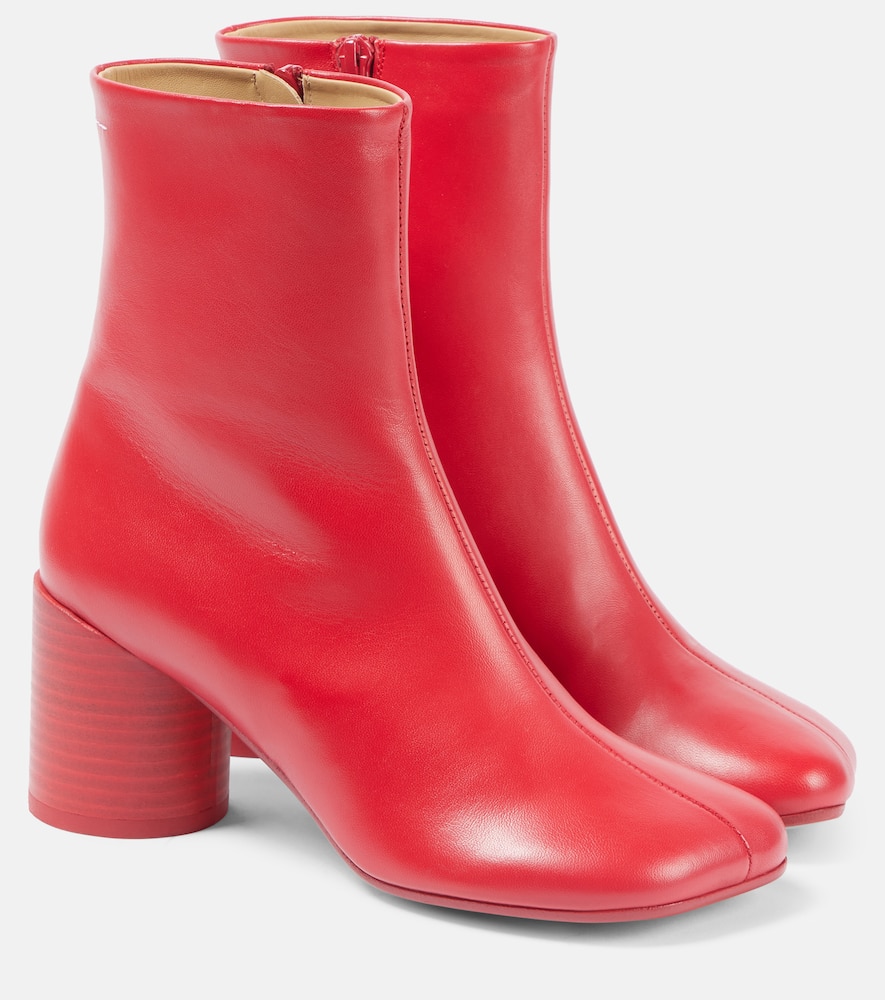 Anatomic leather ankle boots