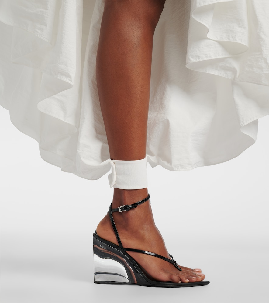  Alaia Alaã¯a Patent Leather Wedge Thong Sandals 